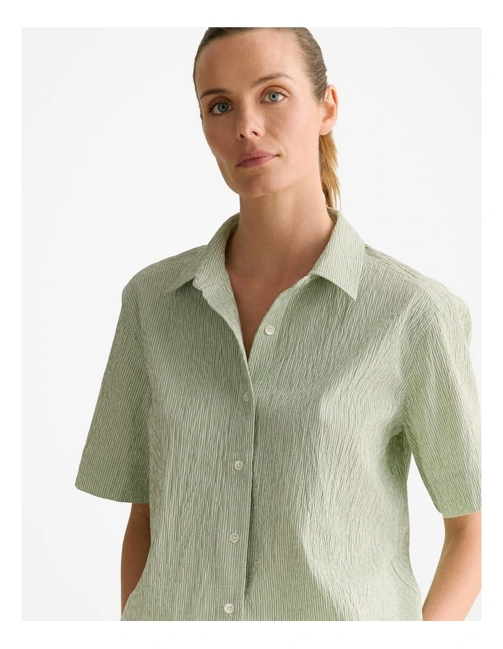 Yarn Dyed Seersucker Stripe Short Sleeve Shirt in Cool Fern image 6