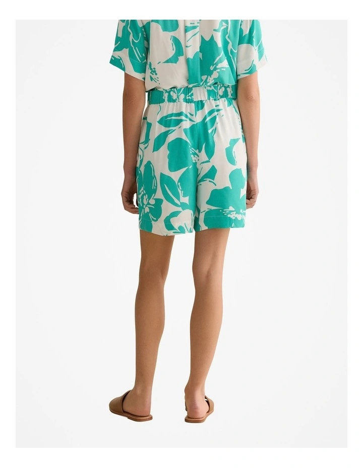 Floral Crepe Pull On Short in Jade image 4