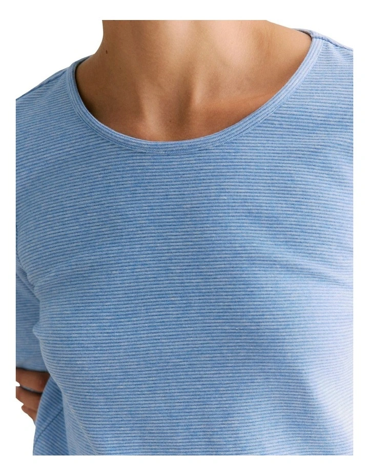 Long Sleeve T-shirt in Blue Marle image 3