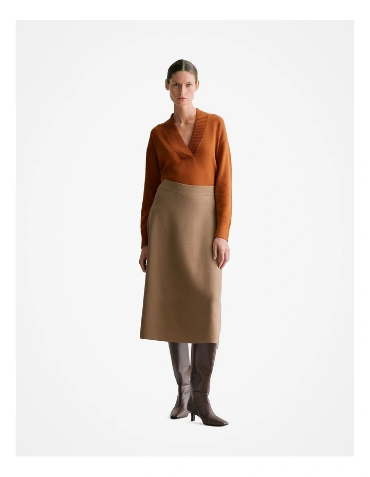 Cotton Cashmere Relaxed V Neck Knit Jumper in Cognac image 2