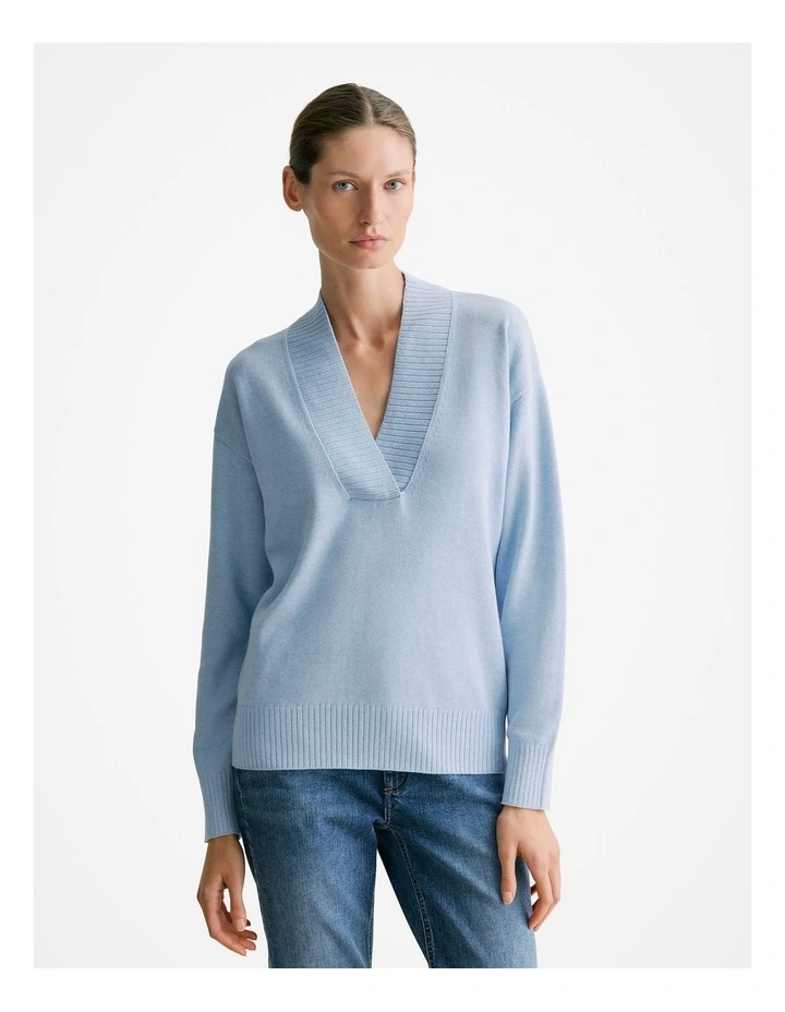 Cotton Cashmere Relaxed V Neck Knit Jumper in Cornflower image 1