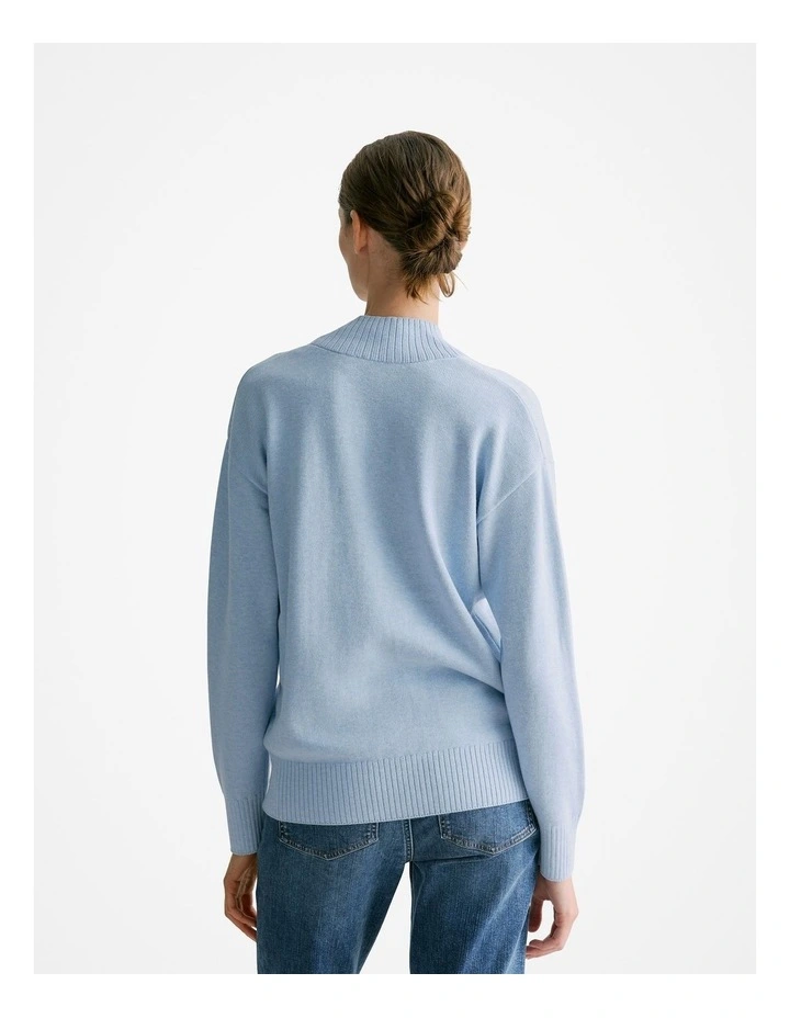 Cotton Cashmere Relaxed V Neck Knit Jumper in Cornflower image 5