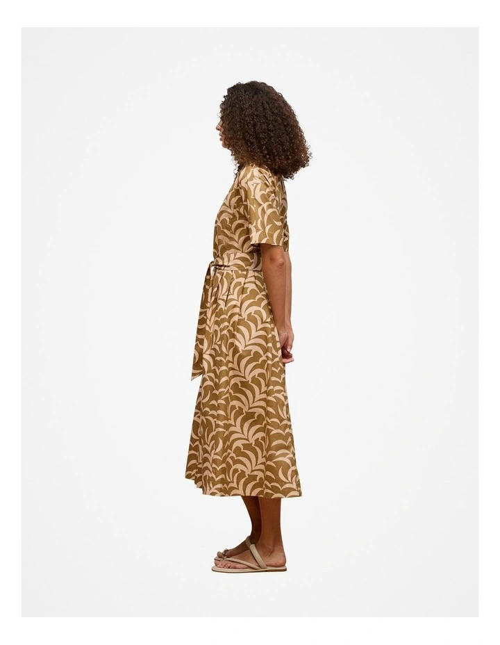 Fern Leaf Poplin Short Sleeve Dress in Golden Brown image 5