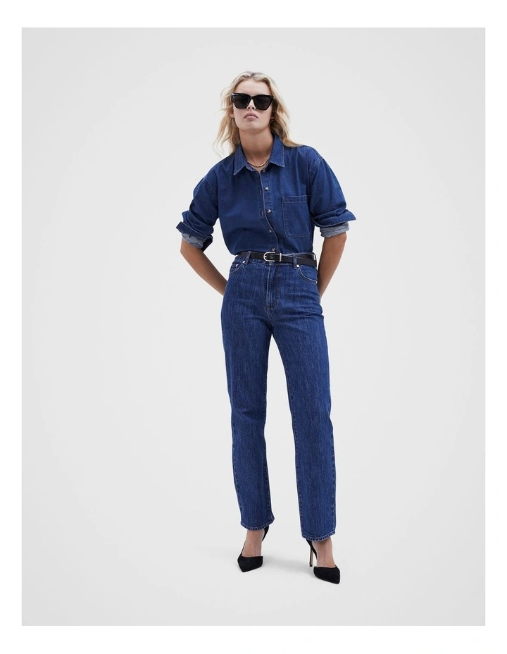 Classic Straight Fit Jean in Light Vintage image 2