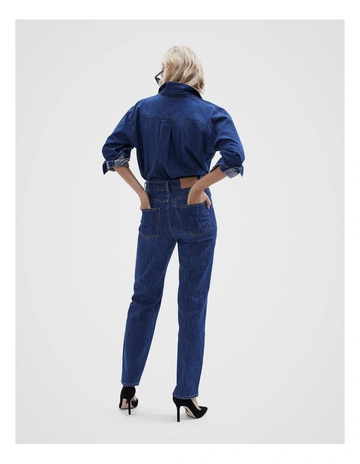 Classic Straight Fit Jean in Light Vintage image 3