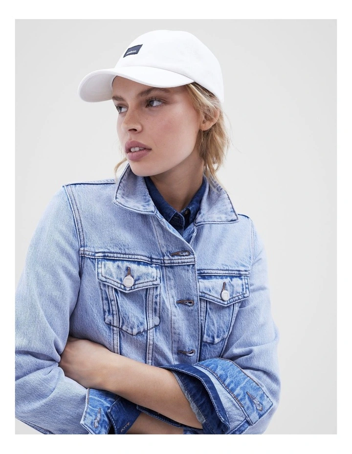 Logo Cap in White image 5