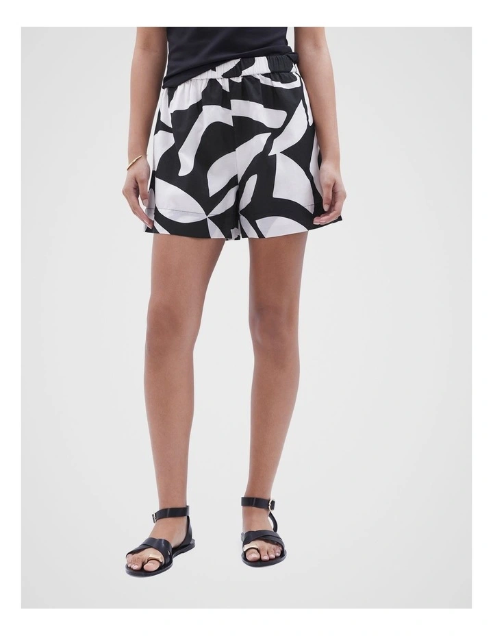 Geo Resort Short in Assorted image 1