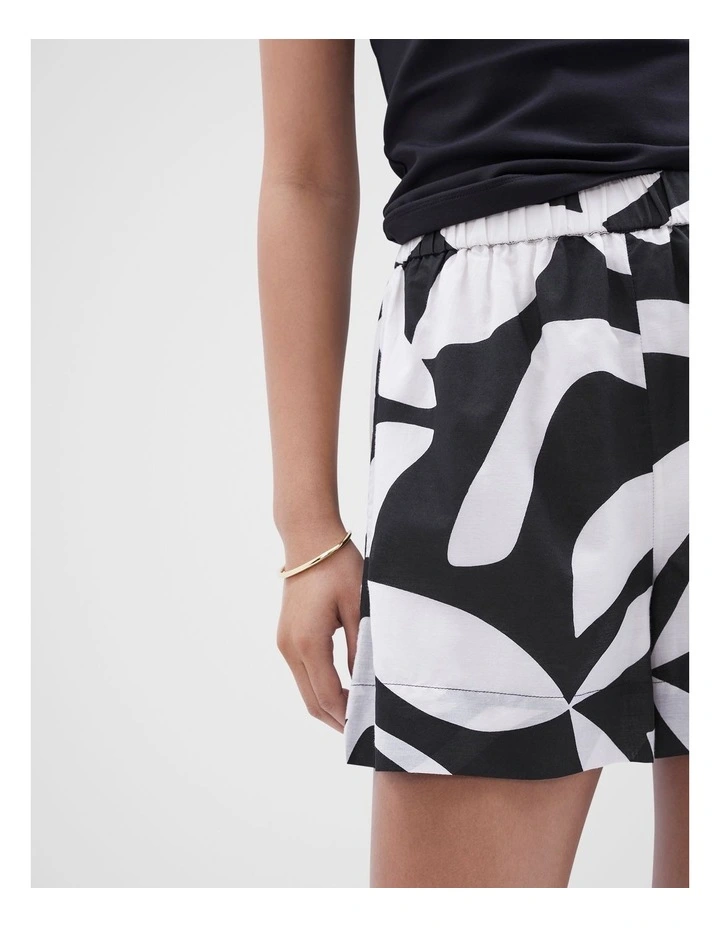 Geo Resort Short in Assorted image 4