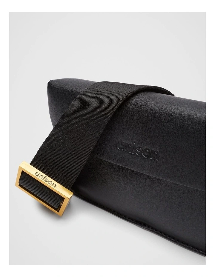 Madison Cross Body Bag in Black image 4