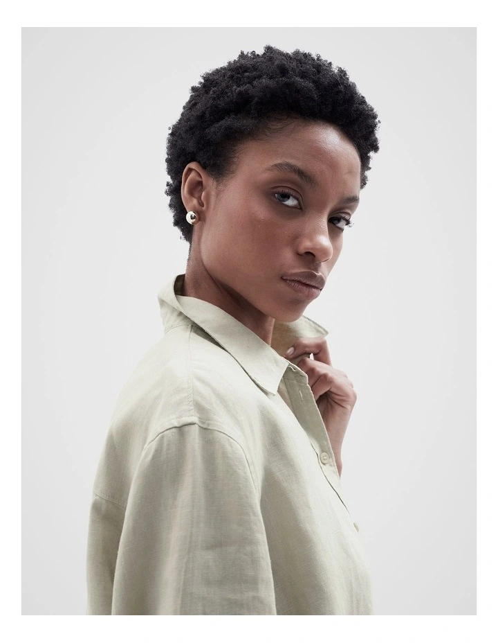 The Classic Linen Shirt in Sage image 4