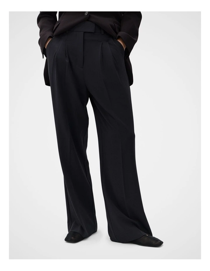 Tailored Pleat Front Pant in Black image 3