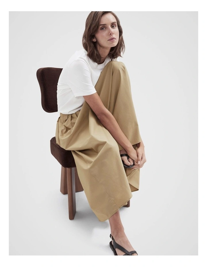 Full Skirt in Beige image 4