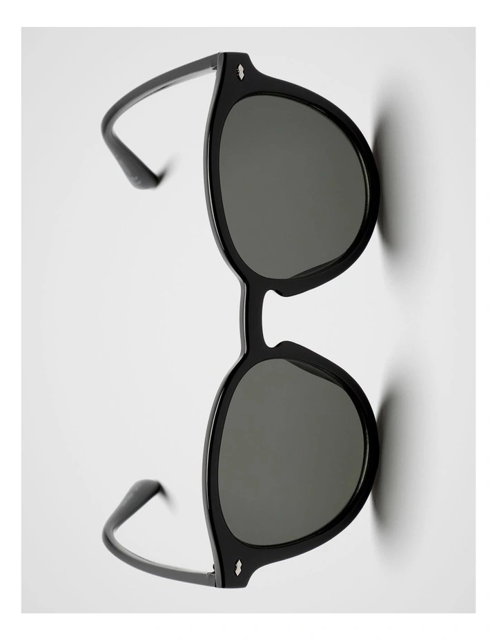 Otis Sunglasses in Black image 3
