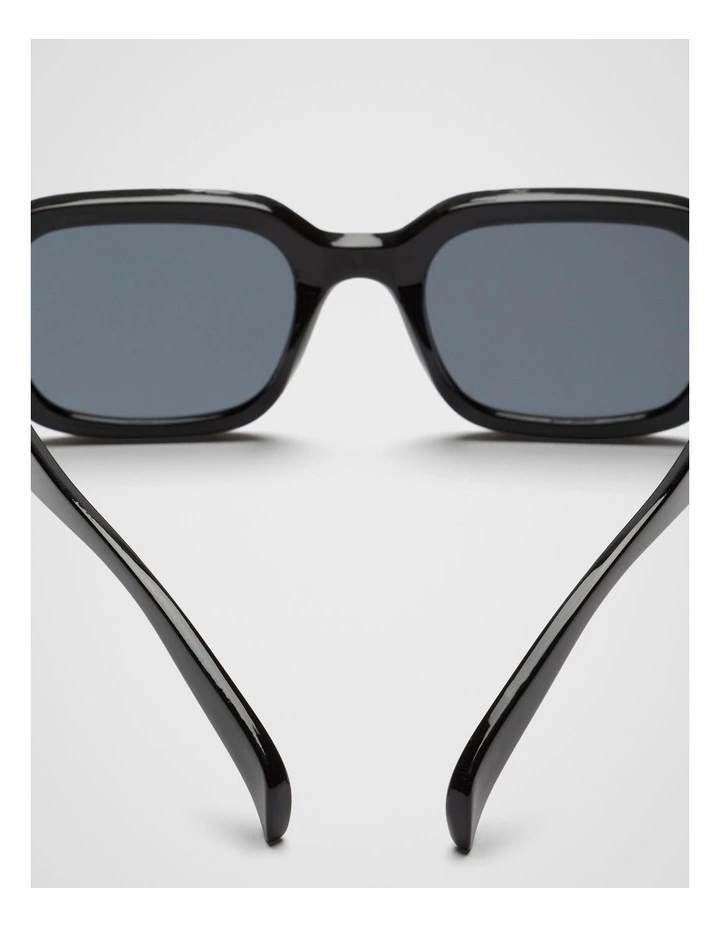 Kai Sunglasses image 3