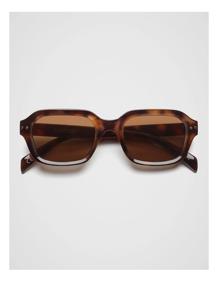 Kai Sunglasses in Brown image 1