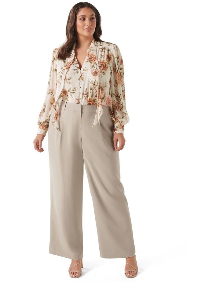 Fawn Frill Tie Top in Blush Floral image 5