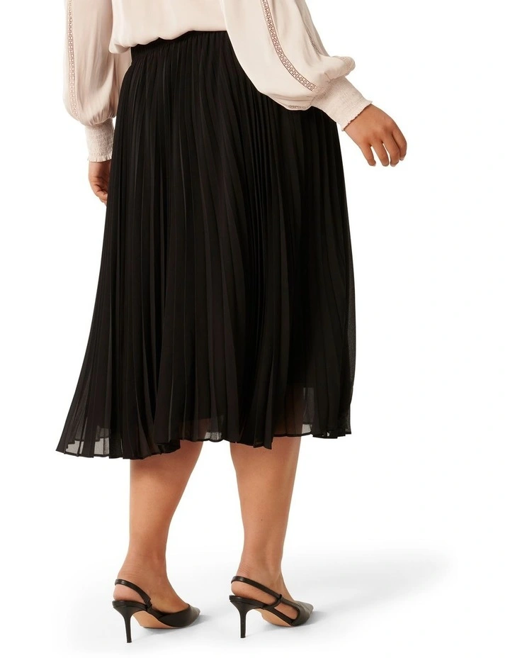 Hailee Pleated Skirt in Black image 2