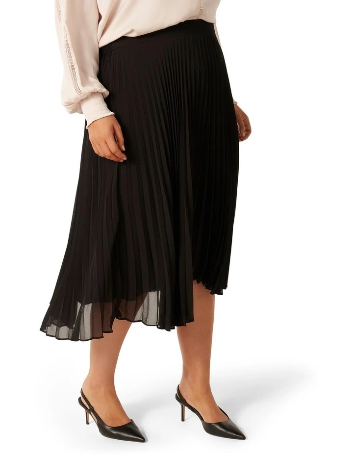 Hailee Pleated Skirt in Black image 3
