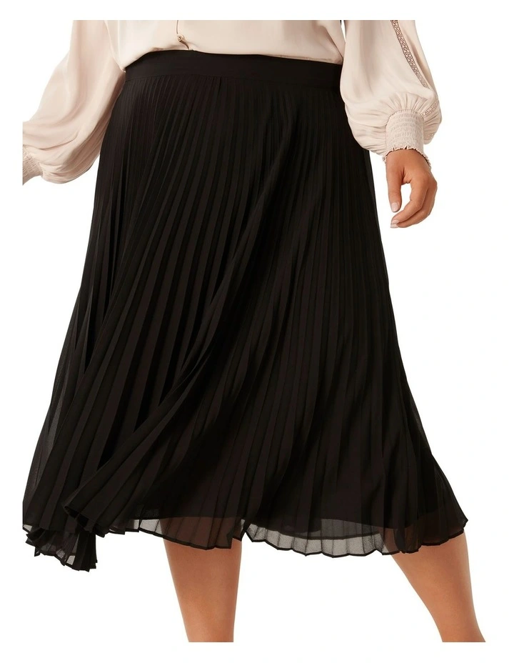 Hailee Pleated Skirt in Black image 4
