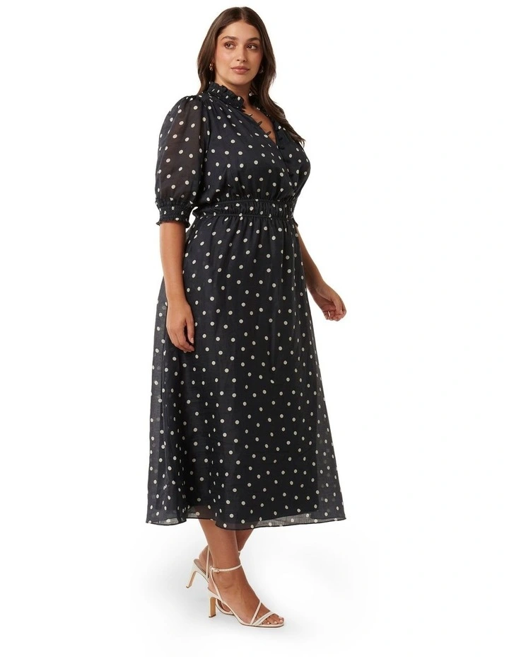 Shayla Cuff Detail Midi Dress in Navy image 3