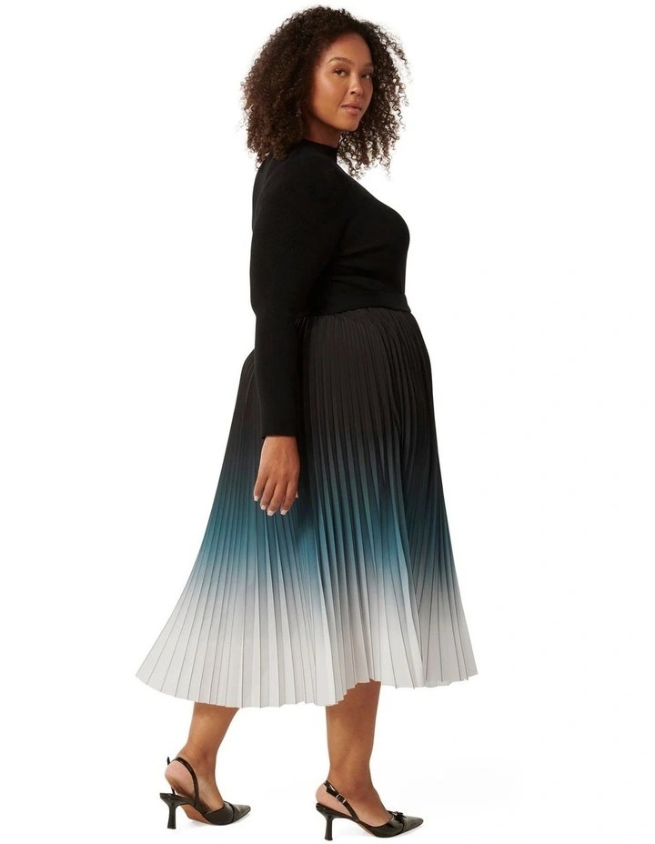 Harmony Pleat Midi Dress in Black Multi image 2