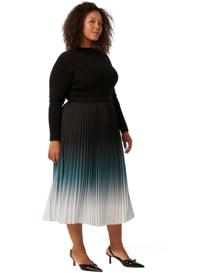 Harmony Pleat Midi Dress in Black Multi image 3