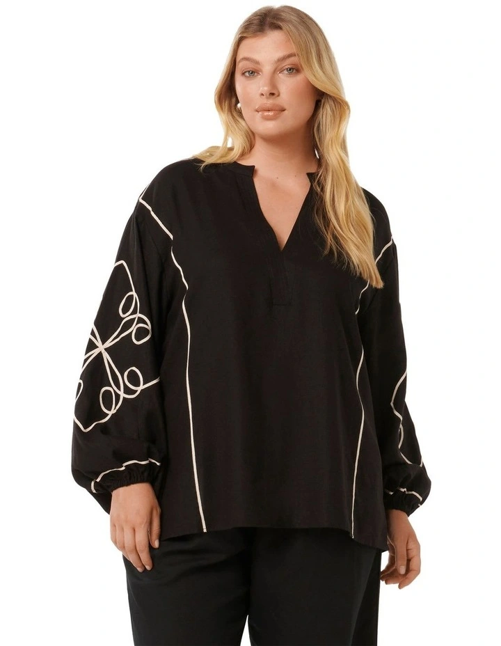 Claude Applique Detail Top in Black image 1