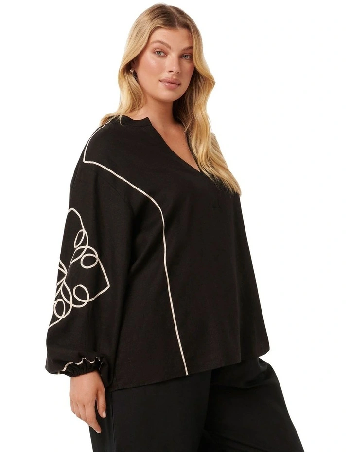 Claude Applique Detail Top in Black image 3