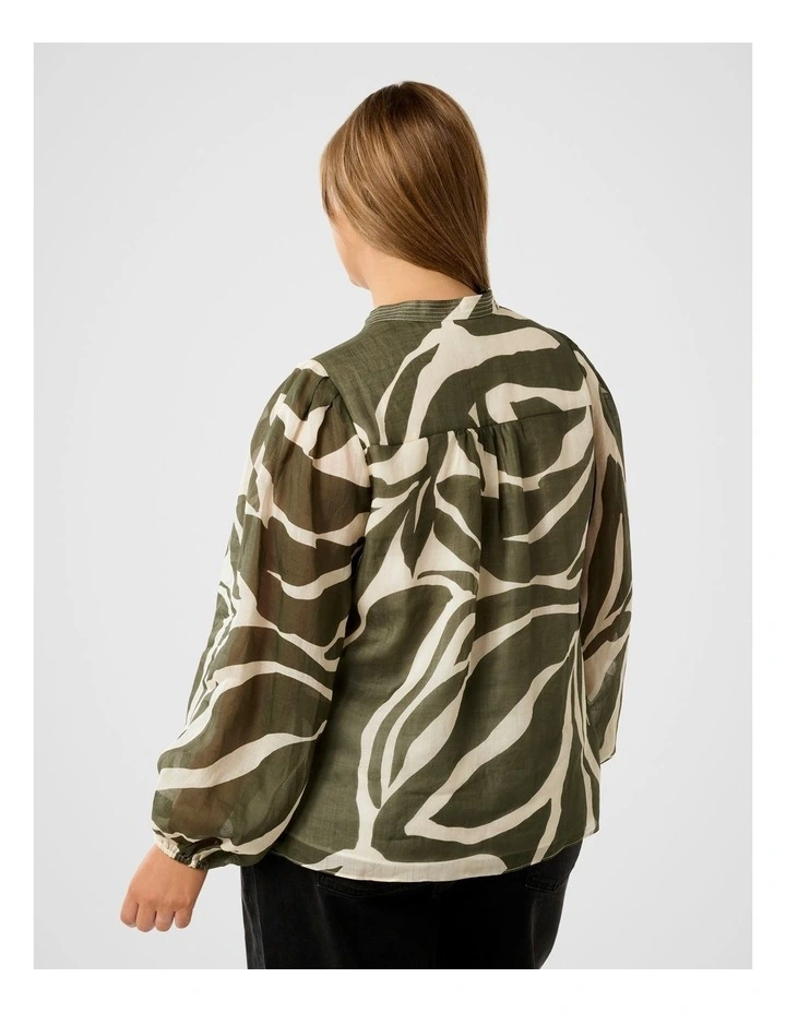 Adaline Ramie Blouse in Green image 2