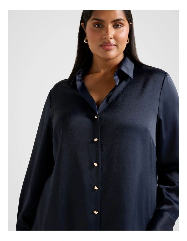 Fiona Textured Shirt in Navy image 4