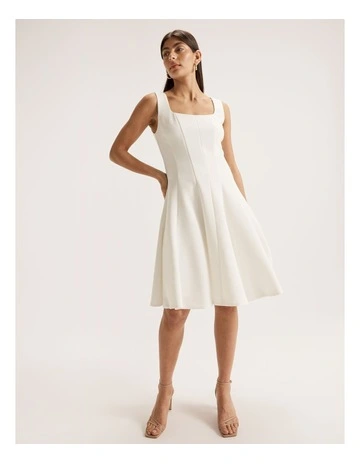 Barcelona Flippy Dress in Ivory