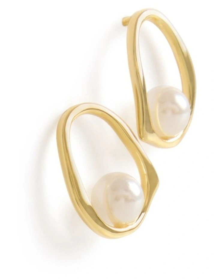 Charlotte Earring in Gold image 3