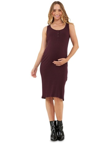 Maroon colour