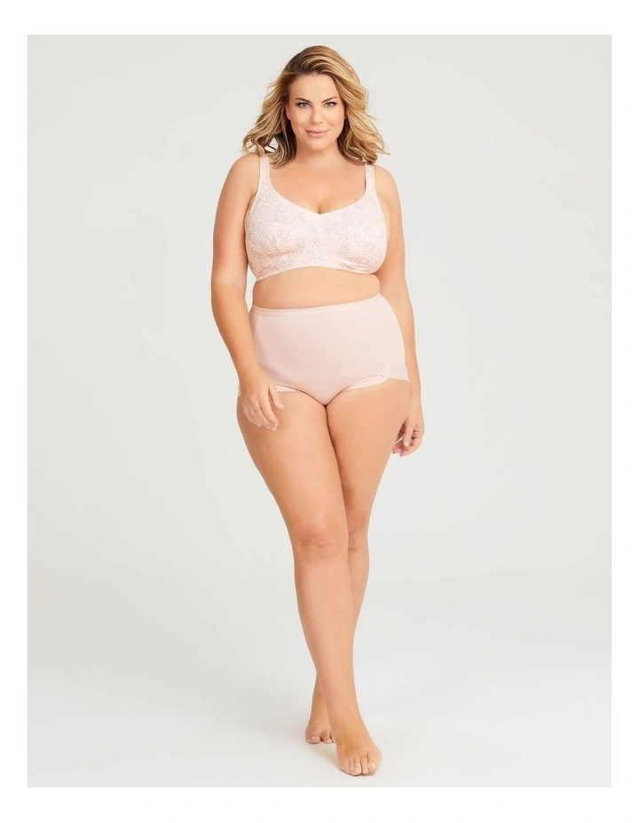Wirefree Lace Comfort Bra in Pink image 4