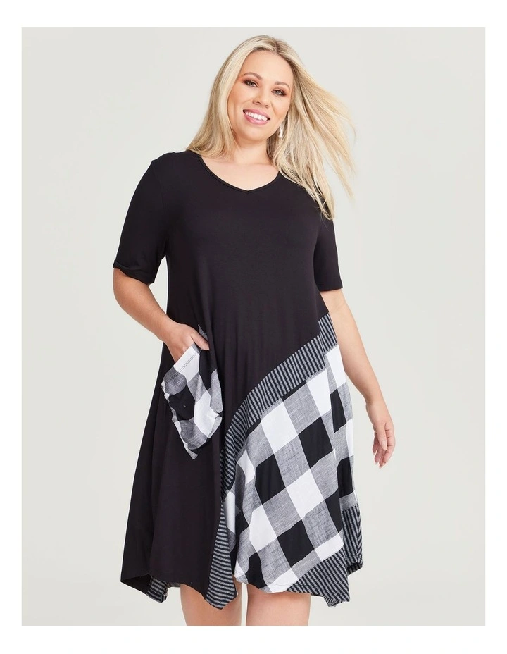 Adriana Check Bamboo Dress in Black/White image 4