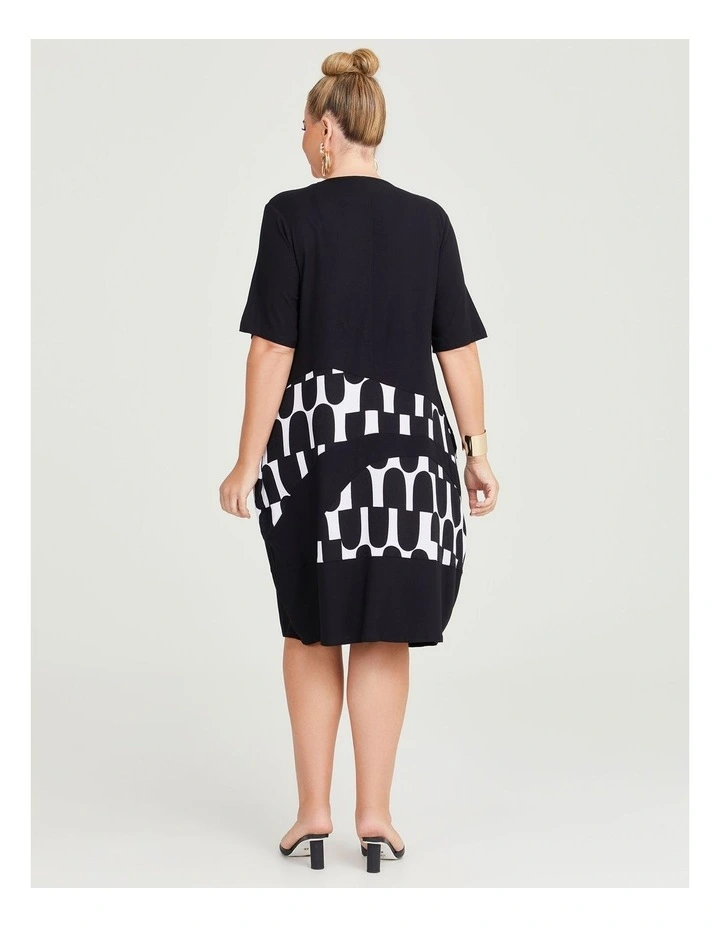 Spliced Natural Tulip Dress in Black White Print image 2