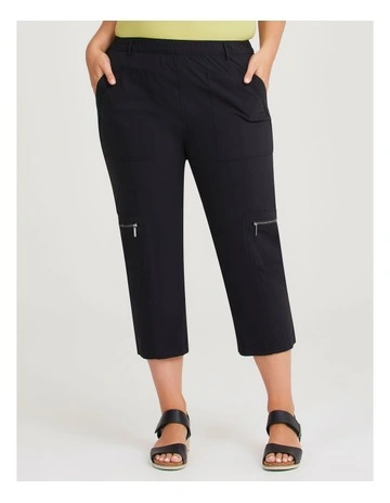 Castaway Cargo 3/4 Pocket Pant in Black