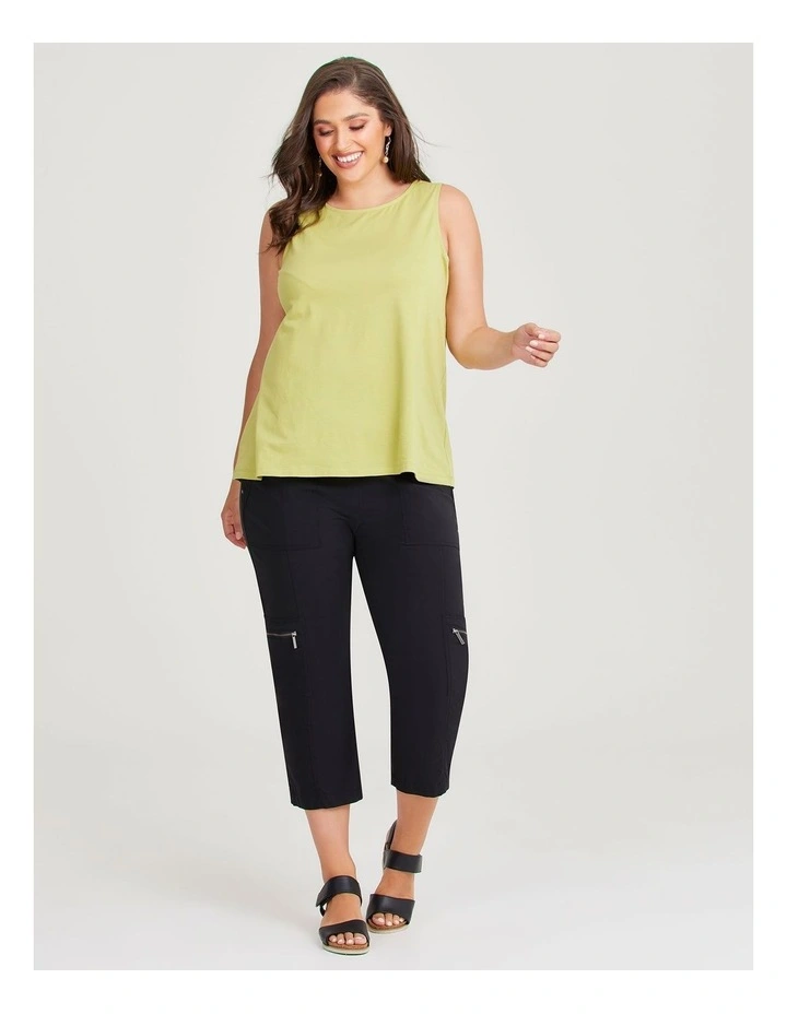 Castaway Cargo 3/4 Pocket Pant in Black image 3