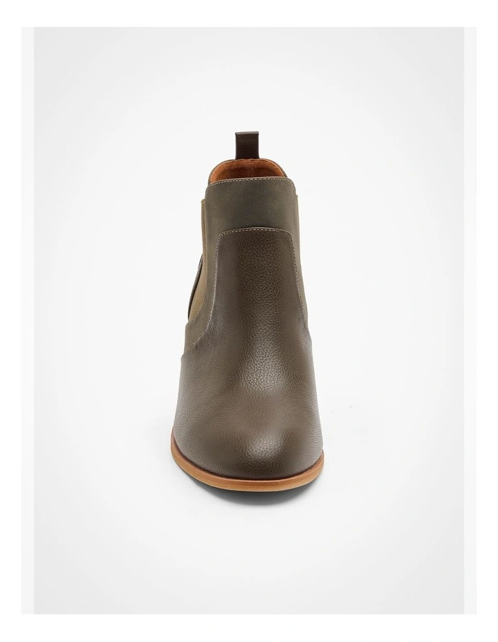 Elastic Gusset Boot in Olive image 4