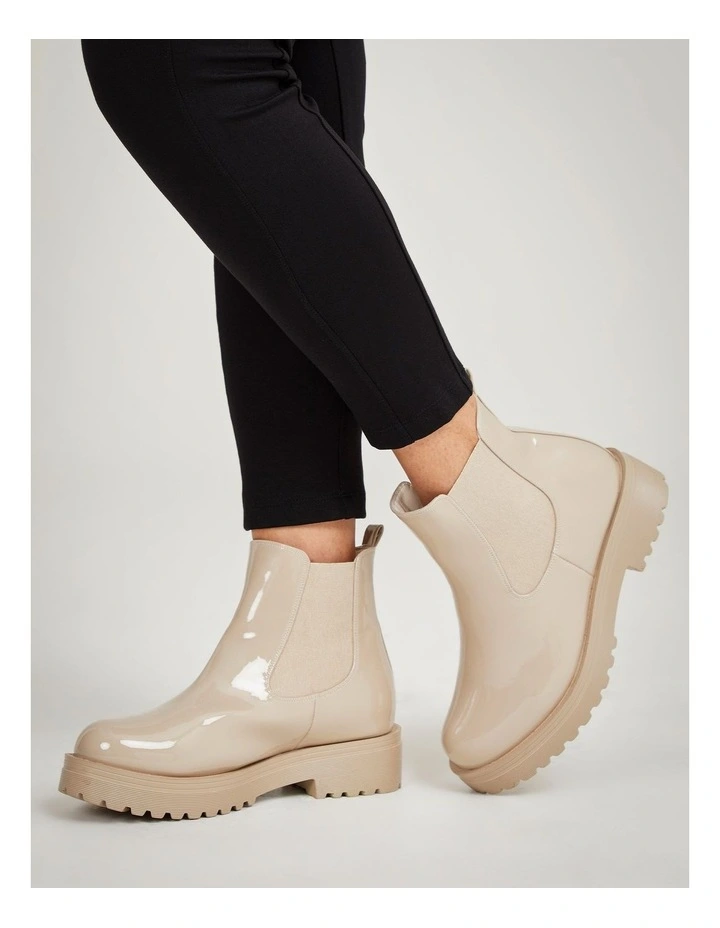 Patent Chelsea Gusset Boot in Taupe image 7