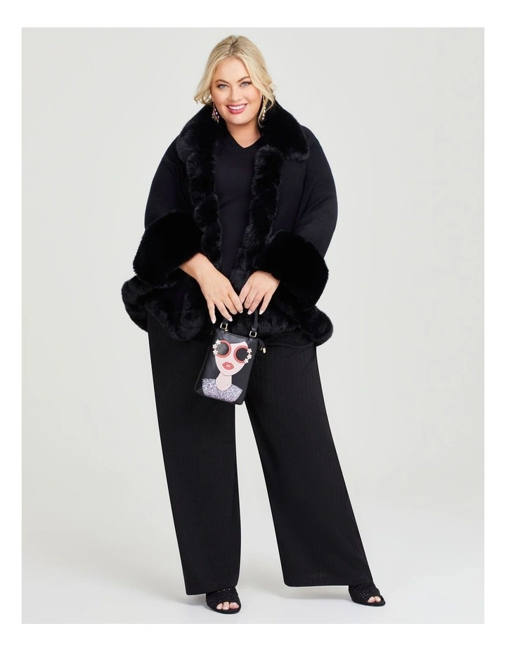 Glamour Cross Body Bag in Black image 5