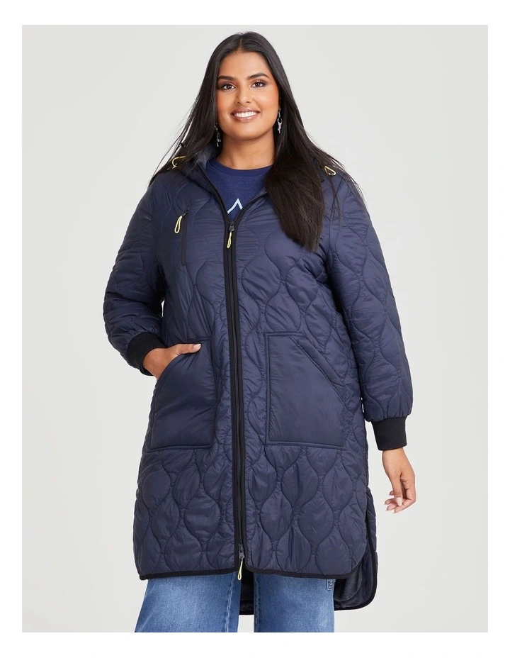 Quilted Puffer Jacket in Navy image 3