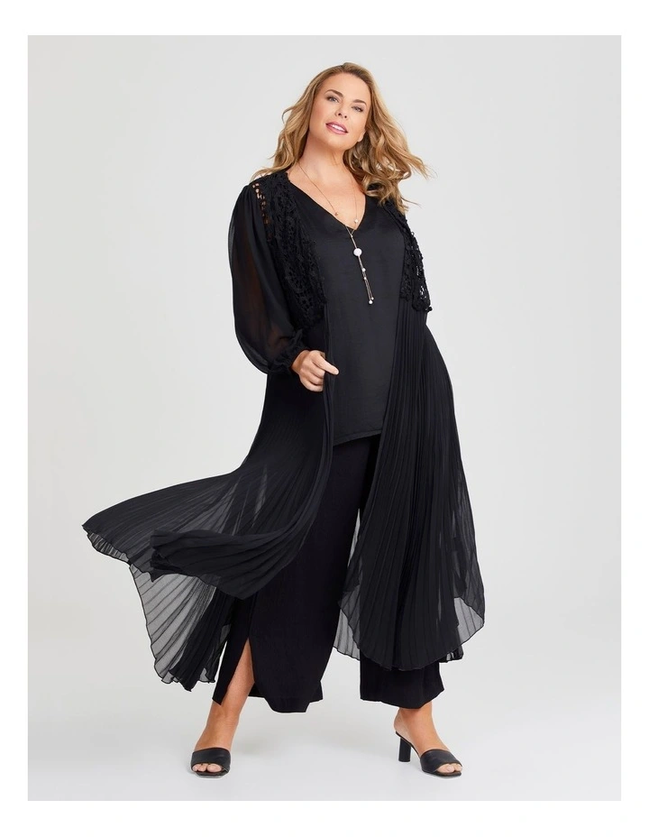 Lys Luxe Sleeveless Cami Top in Black image 3