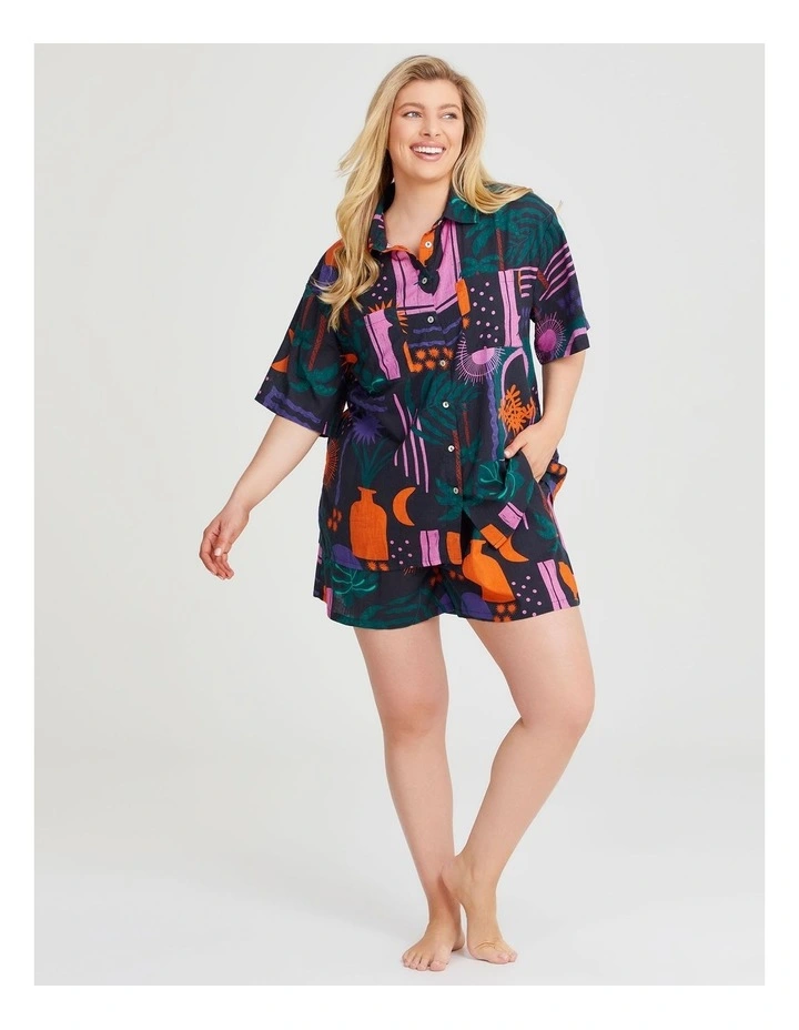 Cotton Teal Garden Beach Shorts in Print image 4