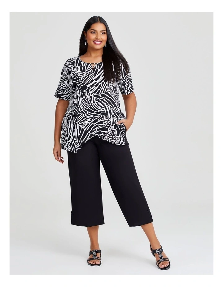 Abstract Luna Panel Top in Black/White Print image 3