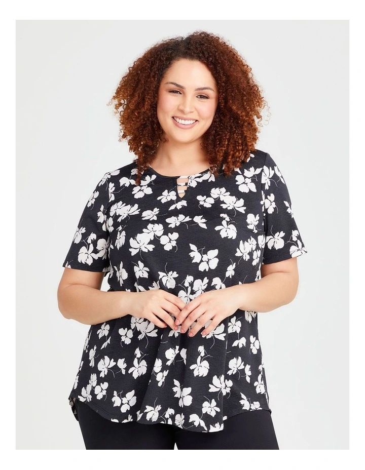 Scoop Neck Short Sleeve Top in Black/Ivory image 1