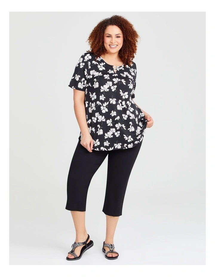 Scoop Neck Short Sleeve Top in Black/Ivory image 3