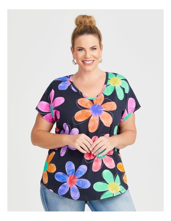 Sketch Daisy T-shirt in Navy image 1