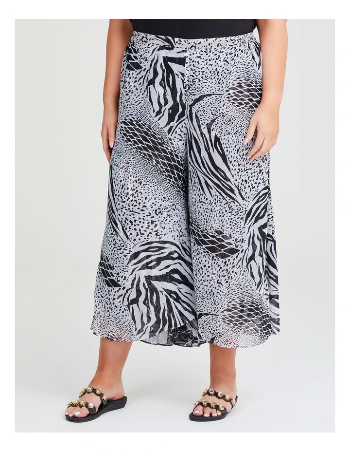Reversible Travel Palazzo Pant in Black/White image 2
