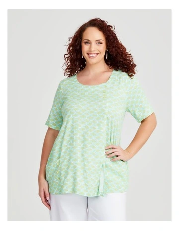 Button Trim Natural Top in Celery/Aqua Print